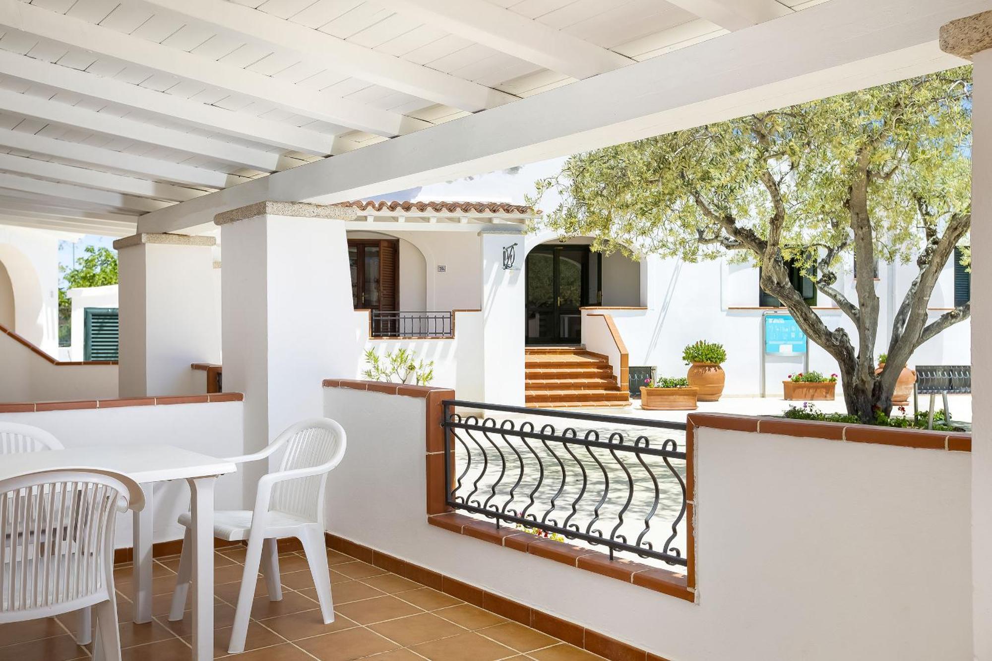 Alba Dorata Resort Cala Liberotto Eksteriør billede